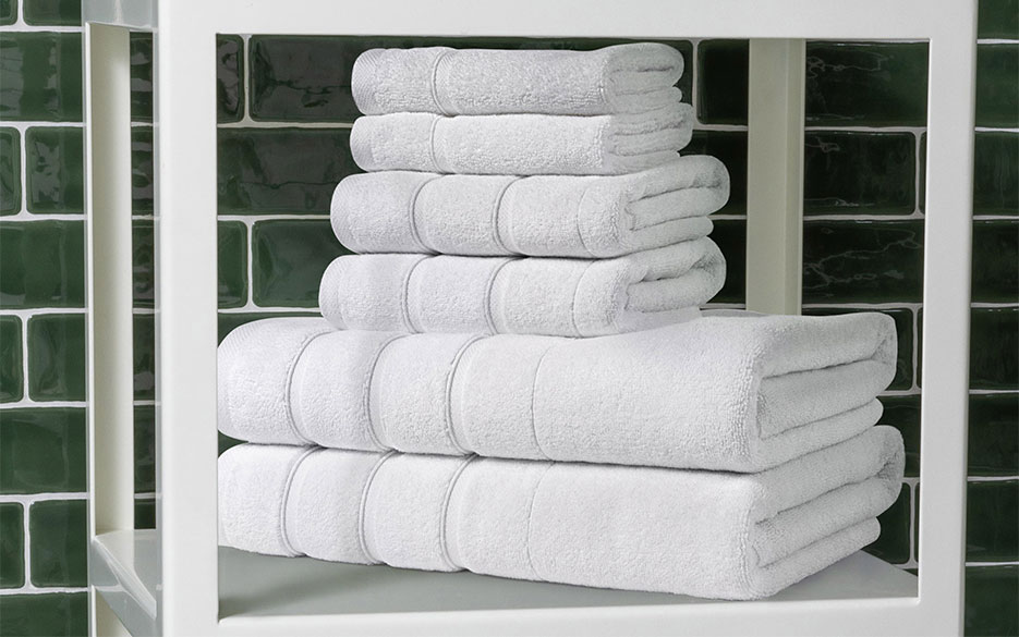 http://www.parkmgmathome.com/images/products/lrg/park-mgm-striped-trim-towels_lrg.jpg